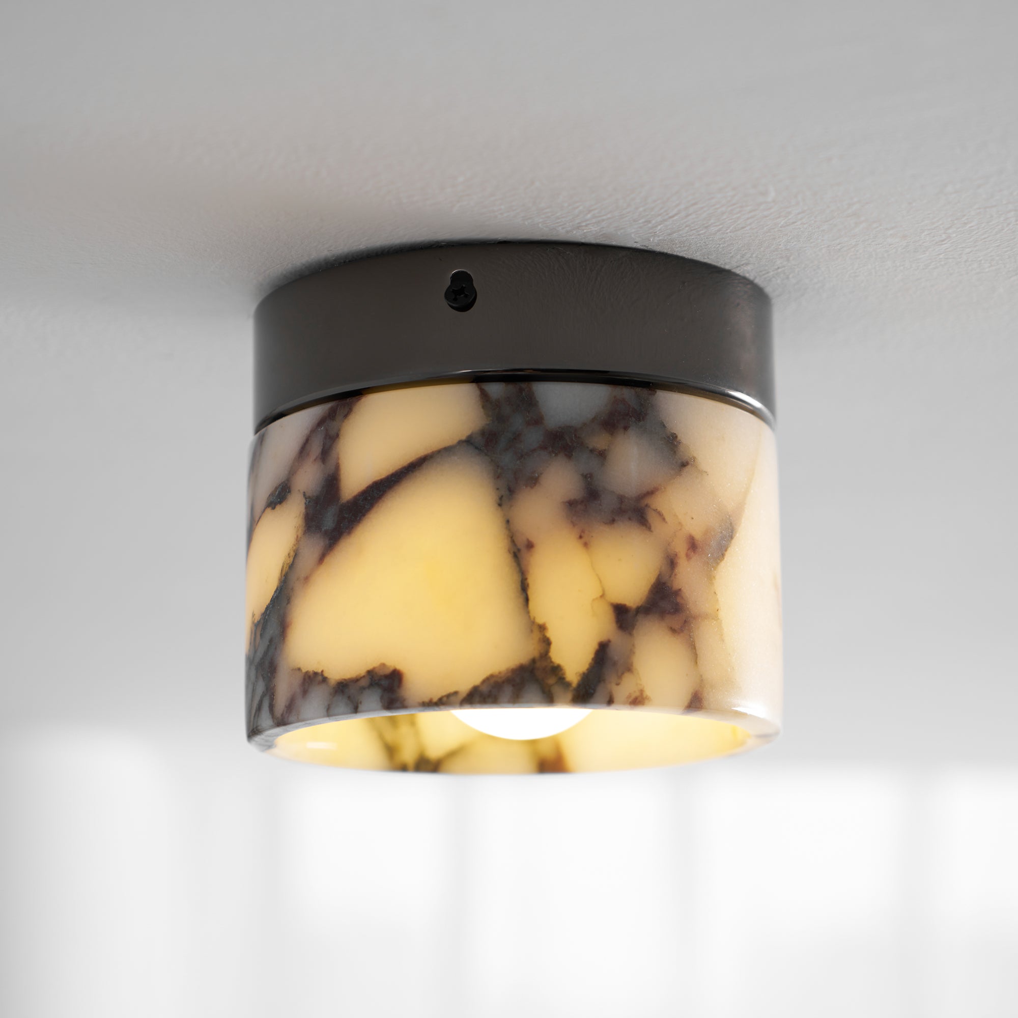Lampada da soffitto rotonda in marmo Ivinir