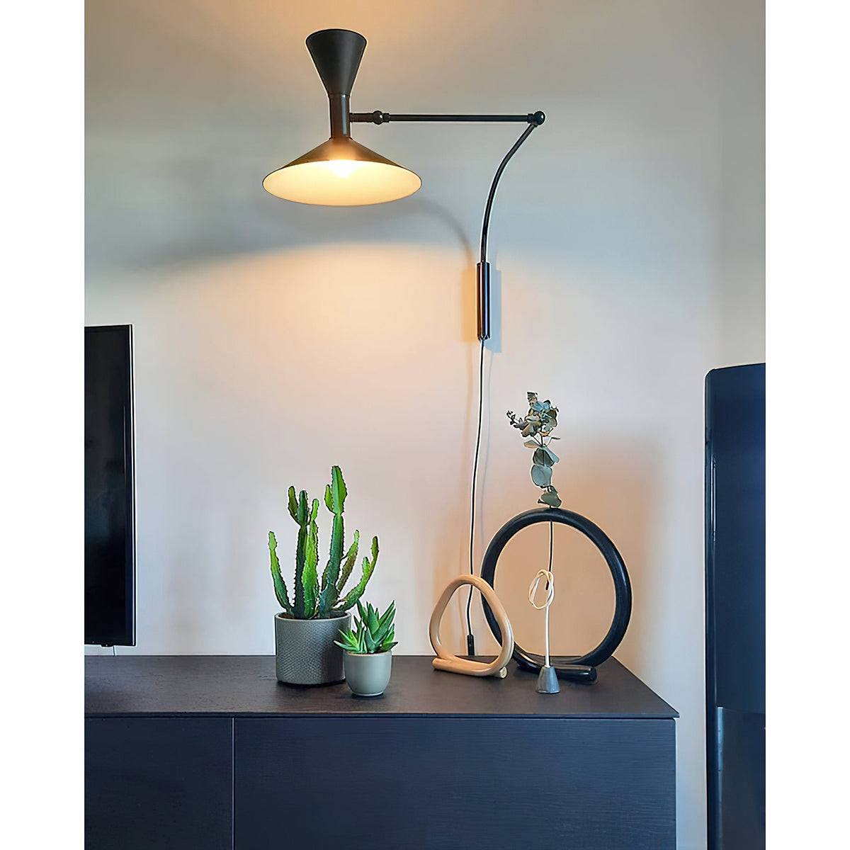 Applique Plug-in con Braccio Swing Marseille