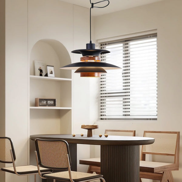 Lampada a Sospensione Mercero con Braccio Oscillante, Perfetta per Ogni Ambiente della Casa