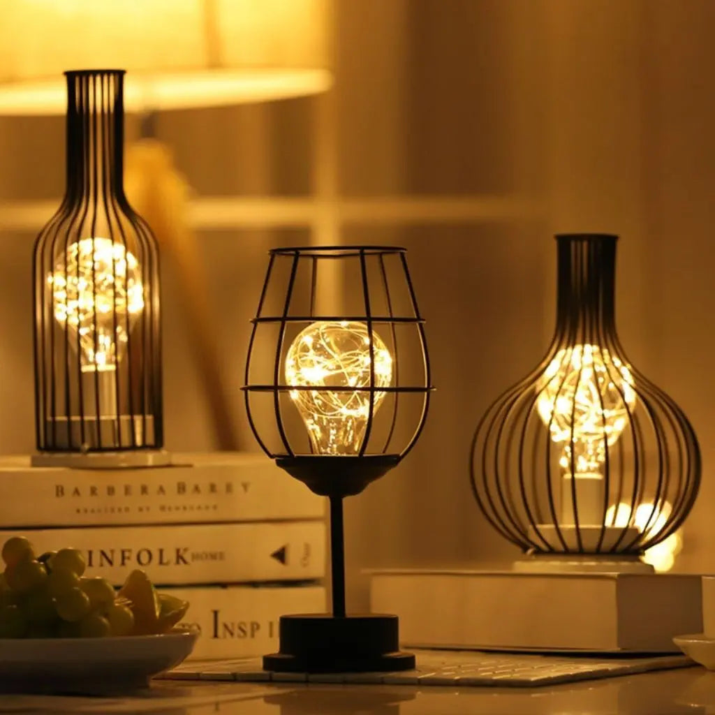 Lampada da Tavolo LED con Gabbia in Metallo