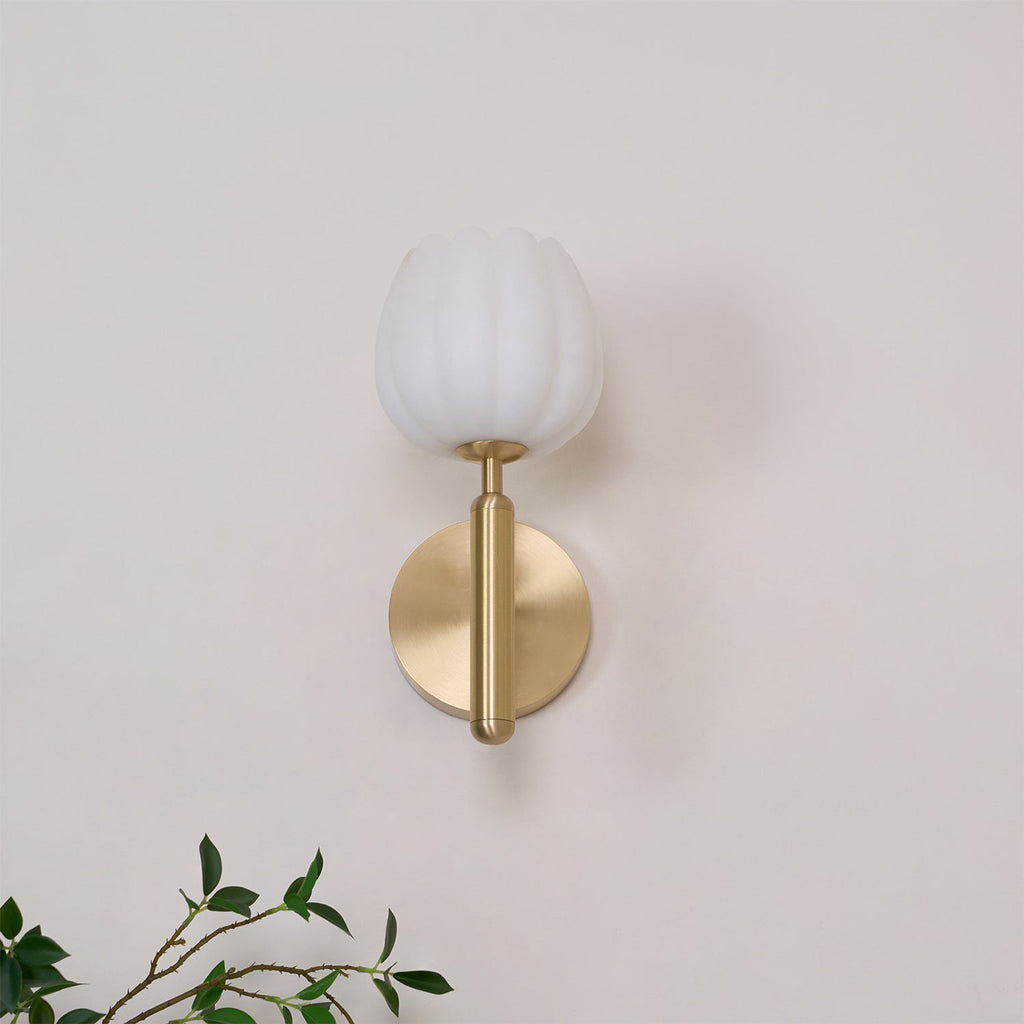 Lampada da Parete Ralin in Alabastro con Fiori