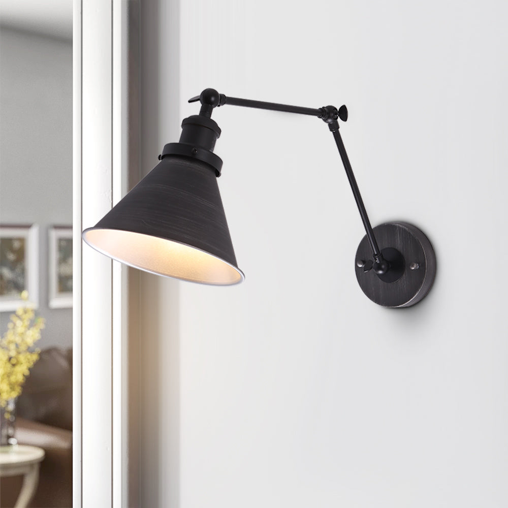 Applique da parete a braccio oscillante con una luce a cono in stile mid-century per la camera da letto