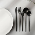 Posate minimaliste in acciaio inossidabile – Eleganza nel design semplice