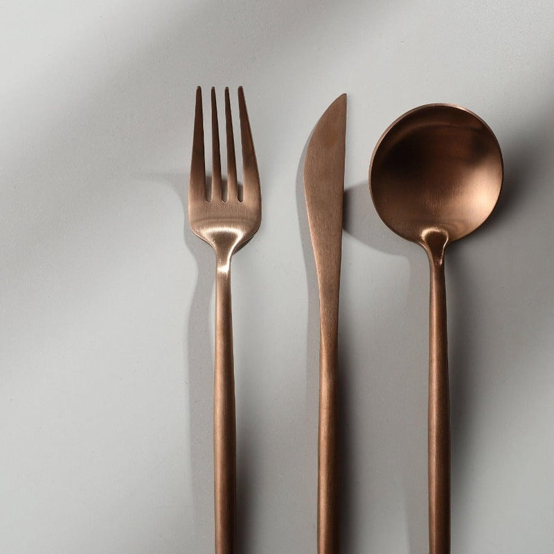Posate minimaliste in acciaio inossidabile – Eleganza nel design semplice