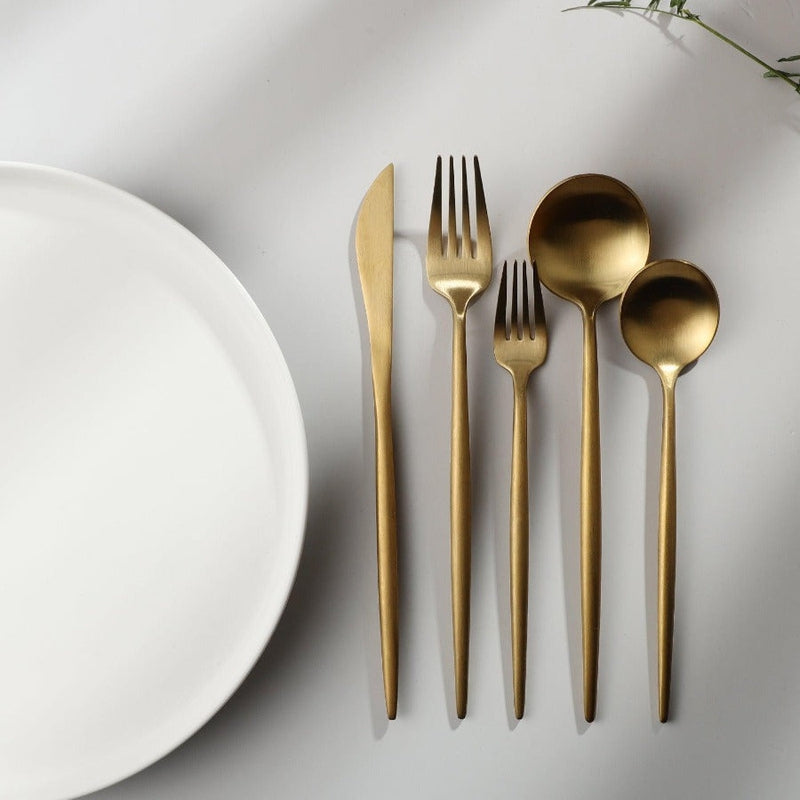 Posate minimaliste in acciaio inossidabile – Eleganza nel design semplice