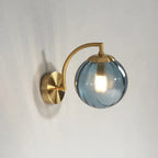 IllumeSphere - Lampada da parete moderna in vetro per un'atmosfera luminosa