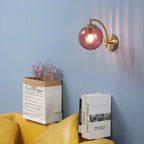 IllumeSphere - Lampada da parete moderna in vetro per un'atmosfera luminosa