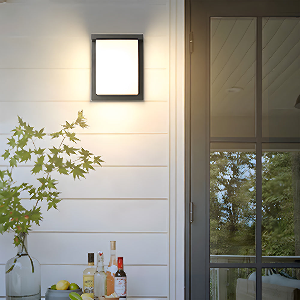Liro | Moderno Faretto da Esterno in Alluminio Nero con Classe di Protezione IP65 in Due Dimensioni per Giardino e Patio
