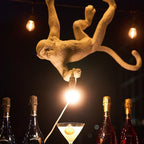 Lampada a sospensione Monkey | Oggetto di design scultoreo
