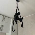 Lampada a sospensione Monkey | Oggetto di design scultoreo
