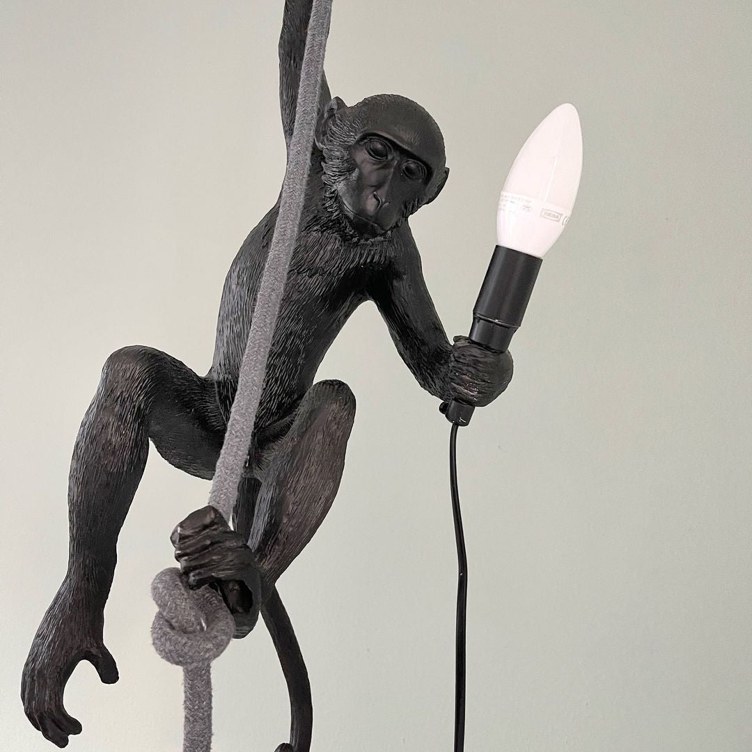 Lampada a sospensione Monkey | Oggetto di design scultoreo
