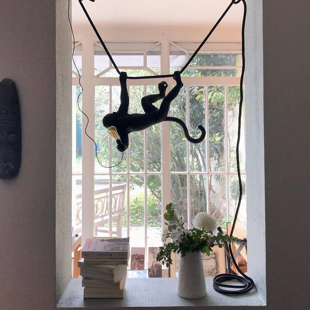Lampada a sospensione Monkey | Oggetto di design scultoreo