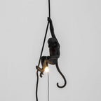 Lampada a sospensione Monkey | Oggetto di design scultoreo
