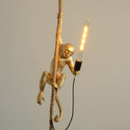 Lampada a sospensione Monkey | Oggetto di design scultoreo
