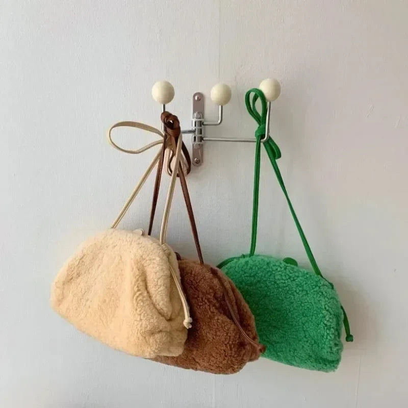 Dralyn | Appendino da muro moderno con design arrotondato per ingressi, camere da letto e organizzazione domestica