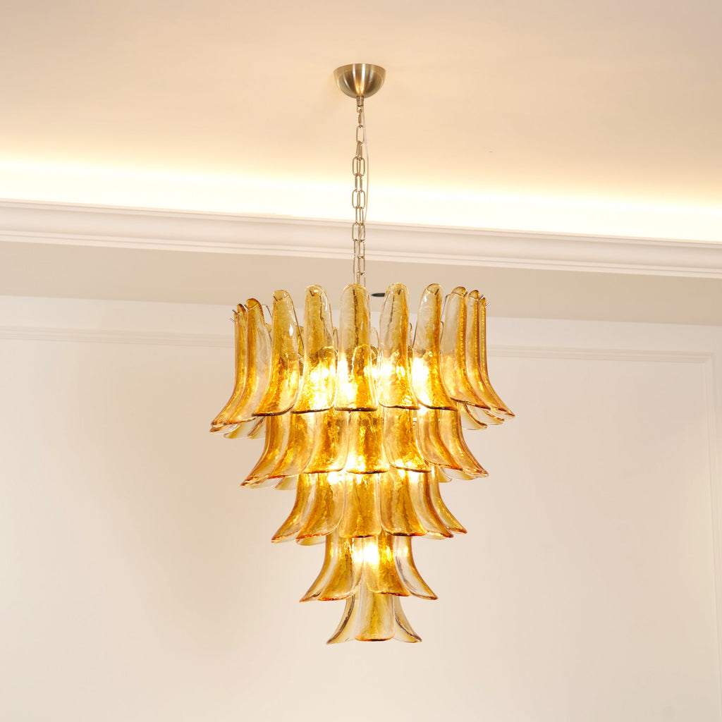 Lampadario in Vetro a Petali a Strati
