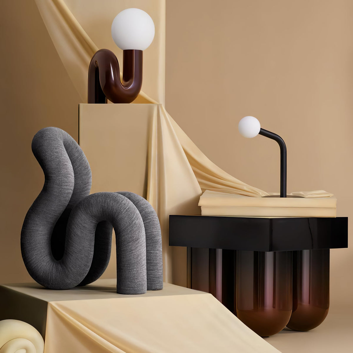 Lampada da Tavolo Giocosa a Forma di N