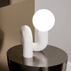 Lampada da Tavolo Giocosa a Forma di N