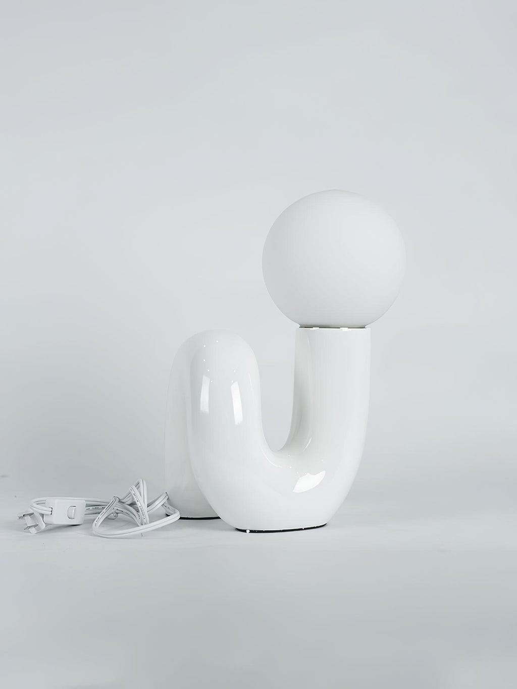 Lampada da Tavolo Giocosa a Forma di N