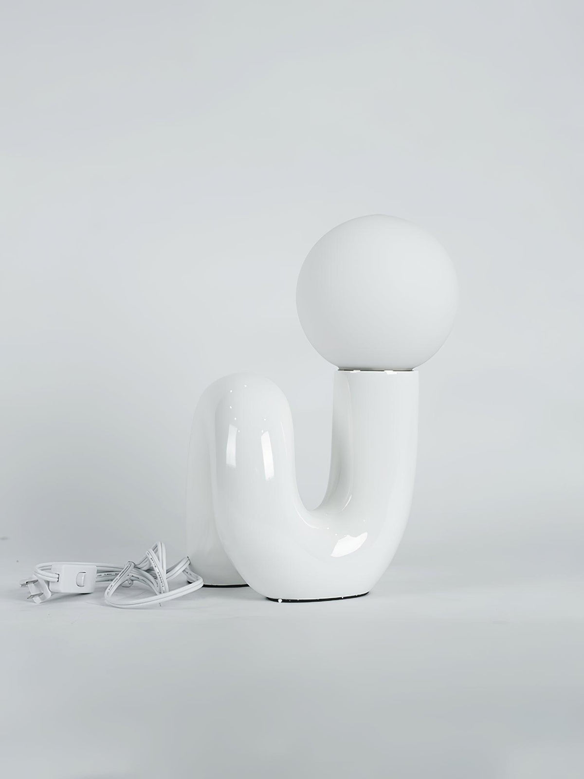 Lampada da Tavolo Giocosa a Forma di N