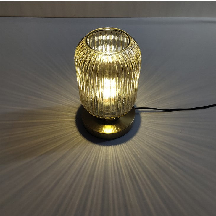 Lampada da tavolo Nisson – Ferro e vetro colorato – Bianco/Grigio/Ambra/Verde – Ø13/Ø20 cm – Design elegante per ambienti raffinati
