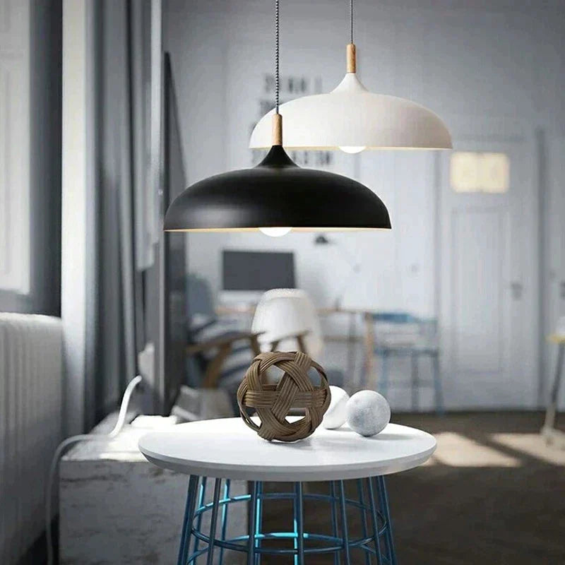 Lampada da soffitto in rovere nordico