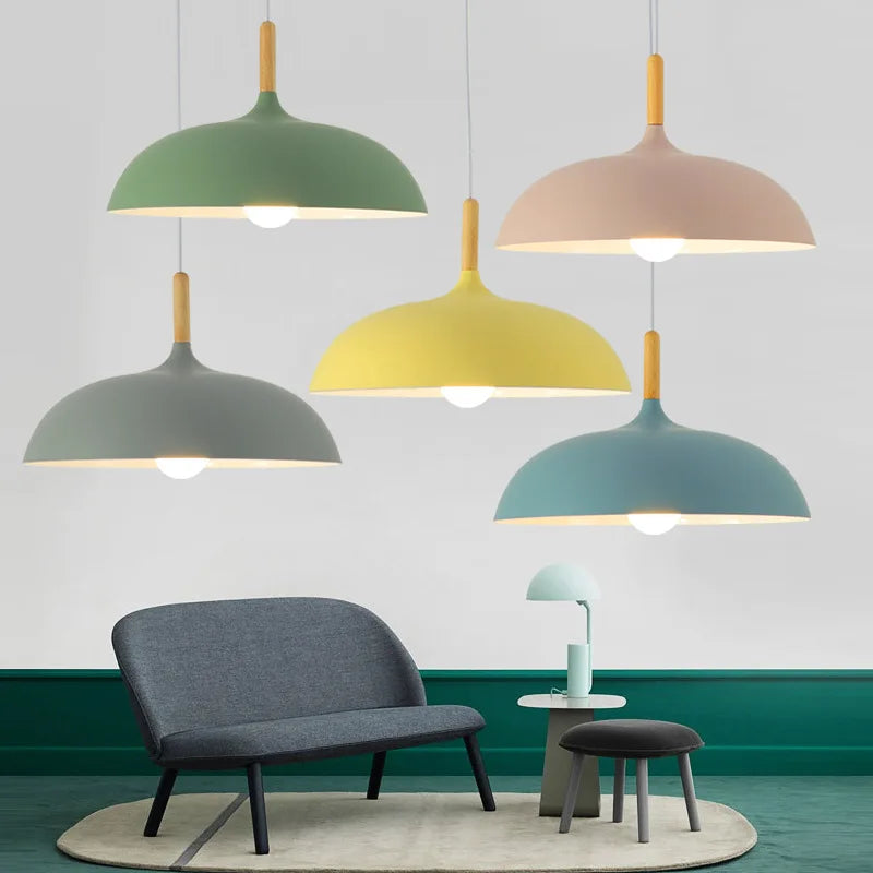Lampada da soffitto in rovere nordico
