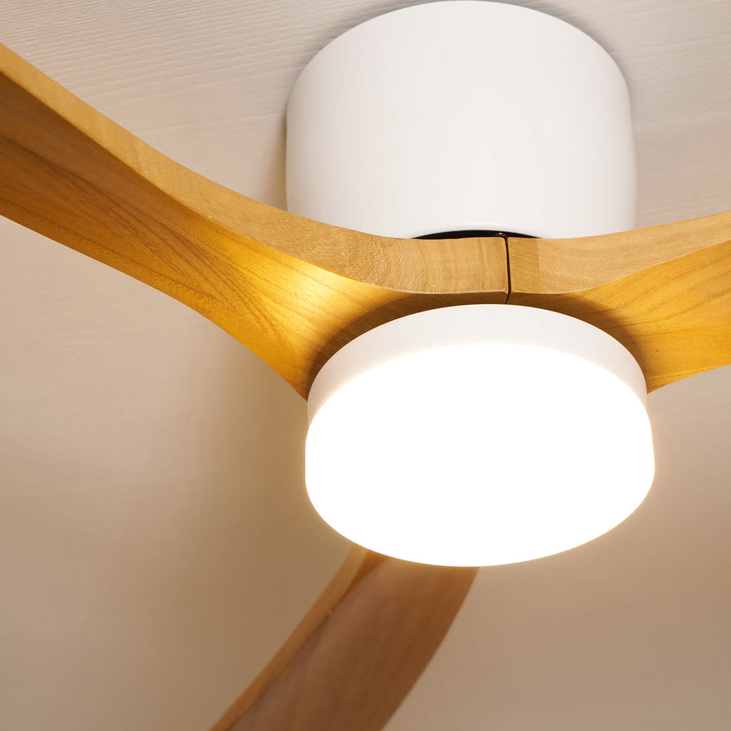Ventilatore da soffitto in legno nordico