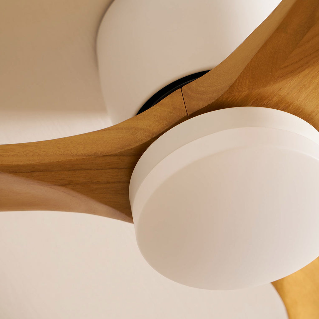 Ventilatore da soffitto in legno nordico