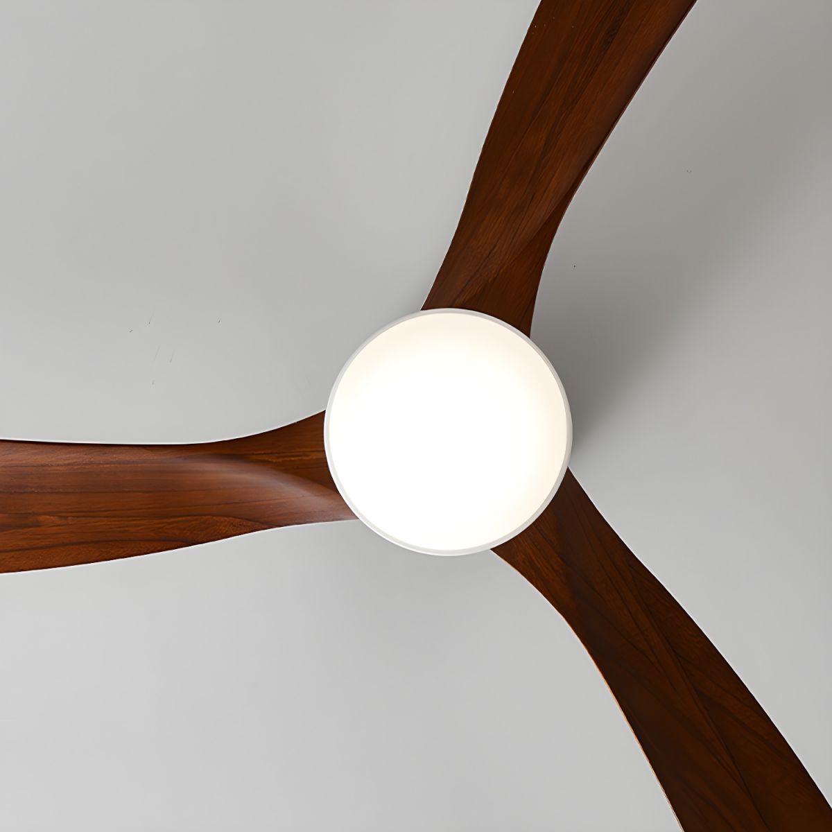 Ventilatore da soffitto in legno nordico