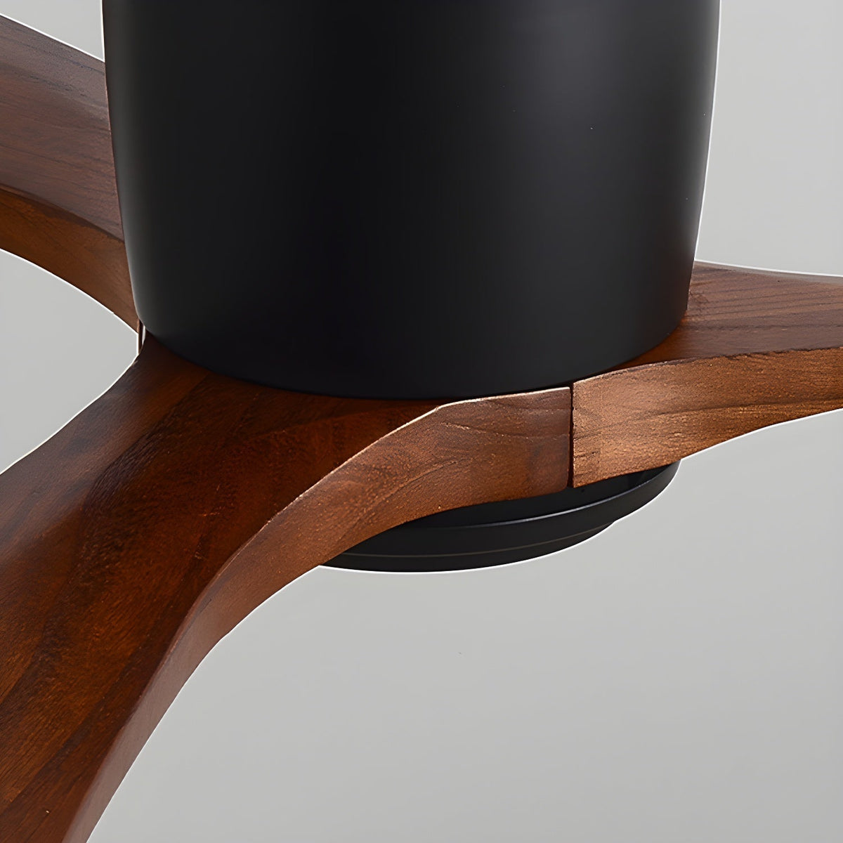 Ventilatore da soffitto in legno nordico