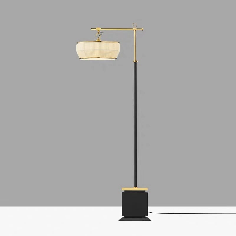 Elegante Lampada da Terra con Base Geometrica – Lampada di Design Regolabile