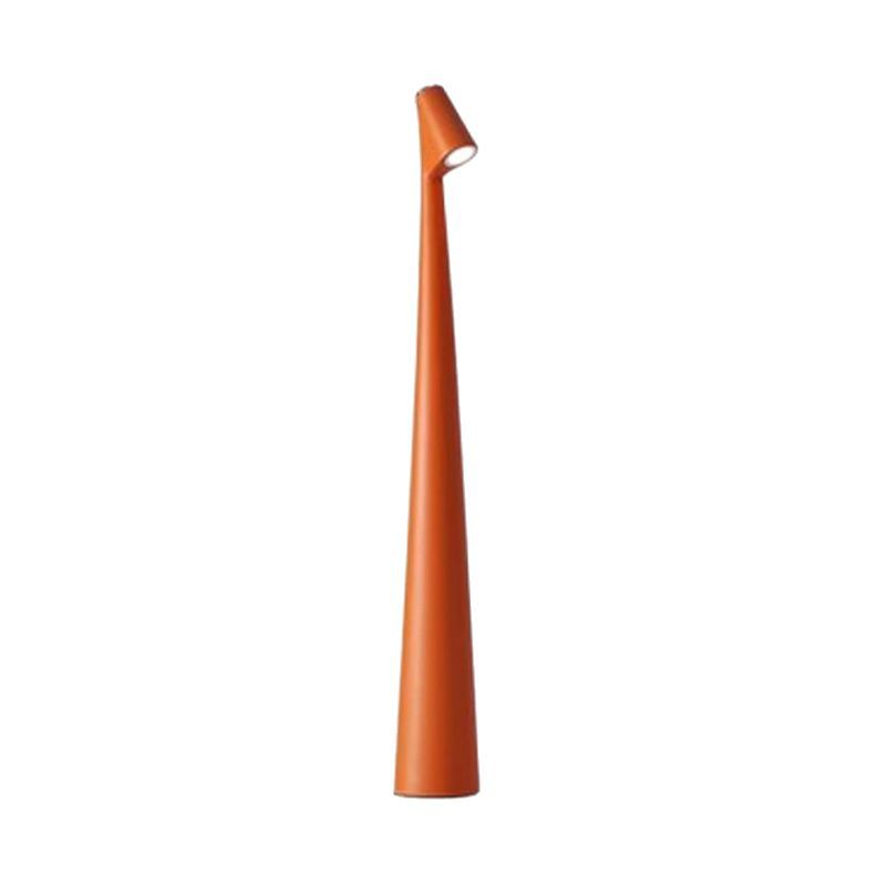 Lampada da Tavolo LED Scultorea Minimalista