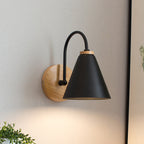 Applique a Muro con Base in Legno e Paralume a Cono Moderno Minimalista 1 Luce