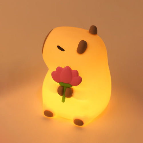CapyGlow - Dolce lampada da notte LED con morbida luce calda e affascinante design di Capybara