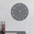TimeAura – Orologio da parete moderno con numeri audaci e design elegante