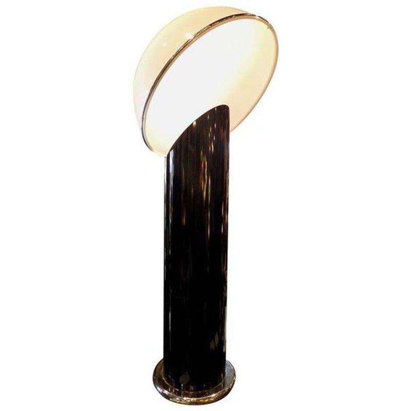 Lampada da Terra Moderna a Mezza Luna