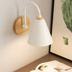 Applique a Muro con Base in Legno e Paralume a Cono Moderno Minimalista 1 Luce