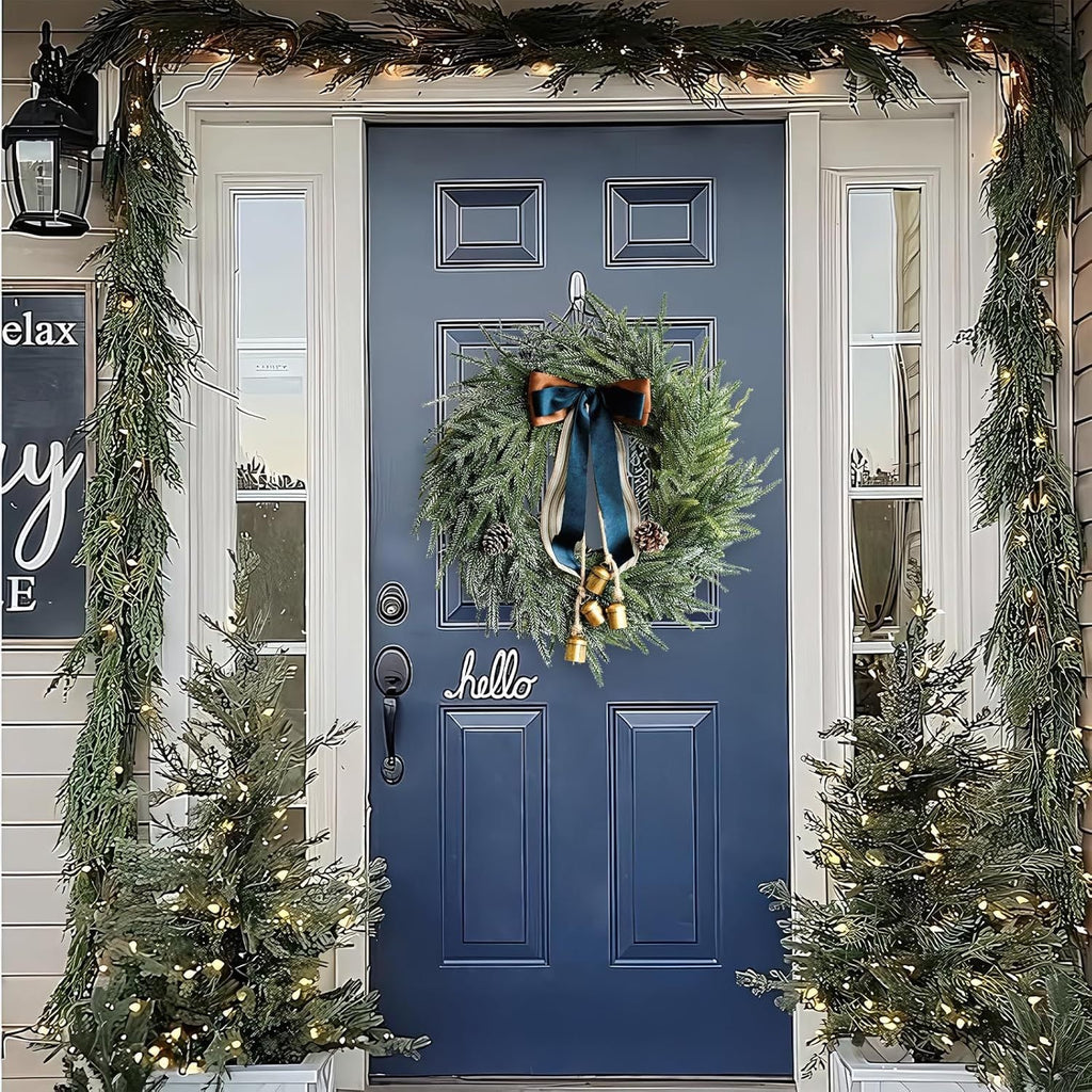 Ghirlanda di Natale con Fiocco Decorativo e Campanelli – Decorazione Festiva per la Porta