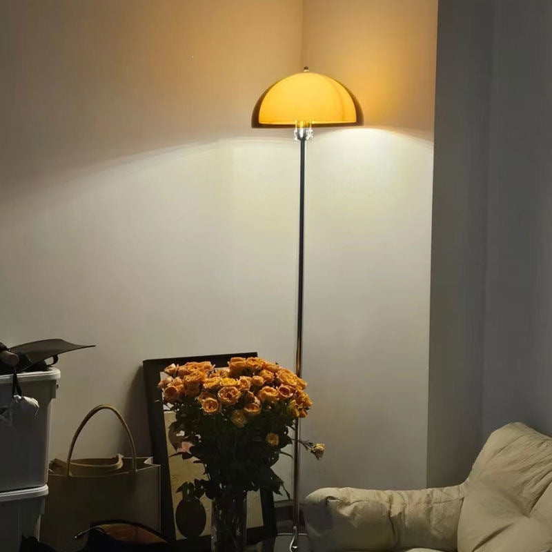 Lampada da Terra Decorativa – Illuminazione Accogliente per Ogni Interno