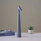 Lampada da Tavolo LED Scultorea Minimalista