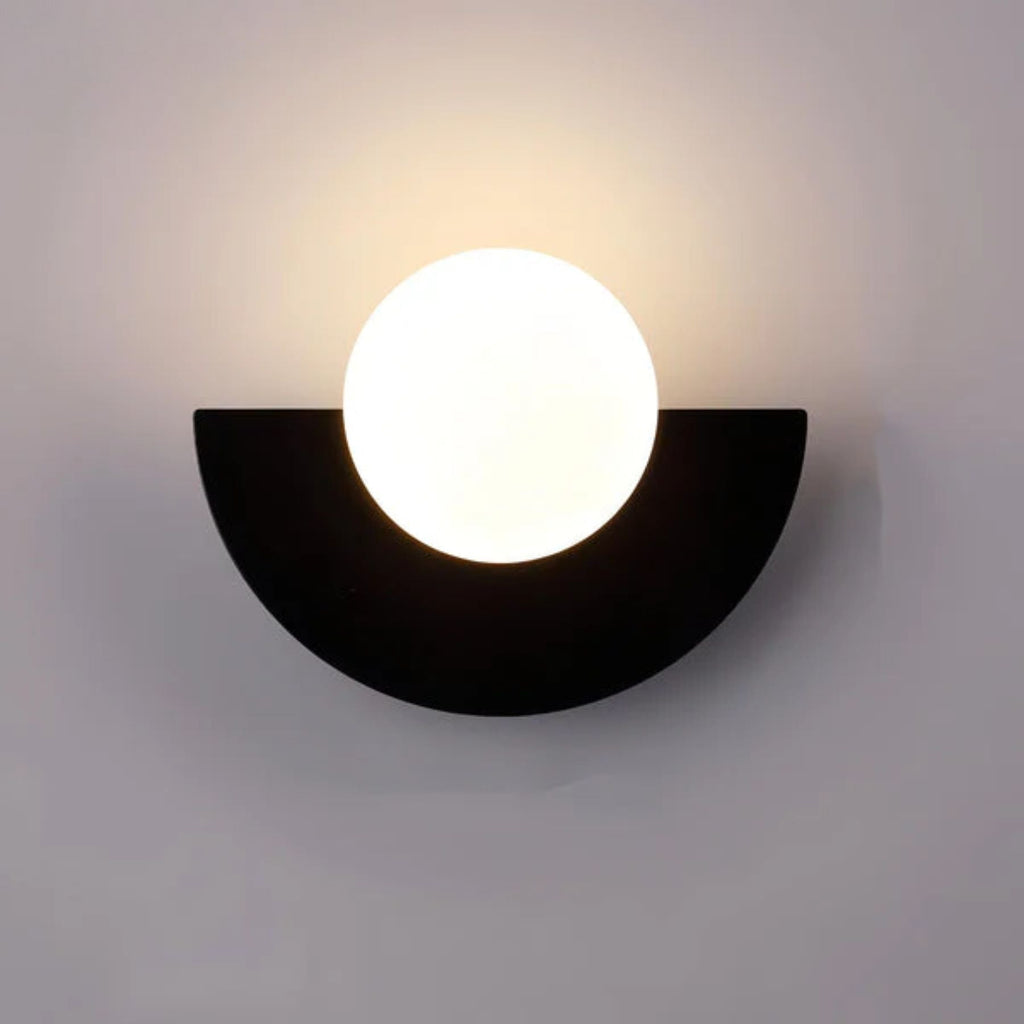 Lampada da parete Olynso – Metallo – Bianco – Compatto – Design moderno