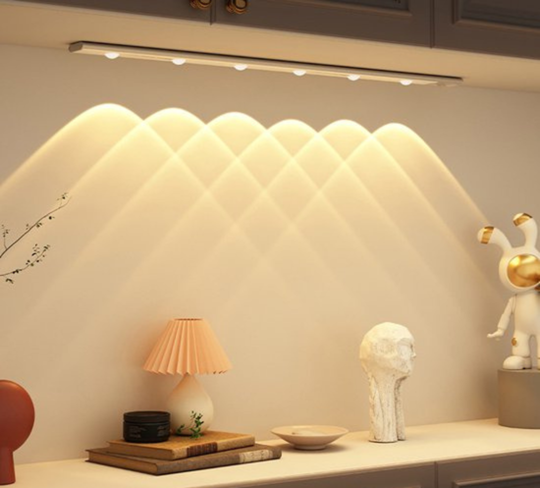 Luce LED Cabina Wireless Con Sensore di Movimento Montaggio Magnetico