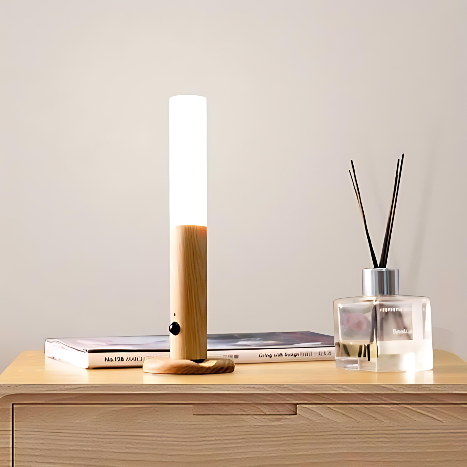 LumiArt - Lampada da parete elegante con sensore di movimento e LED ricaricabile