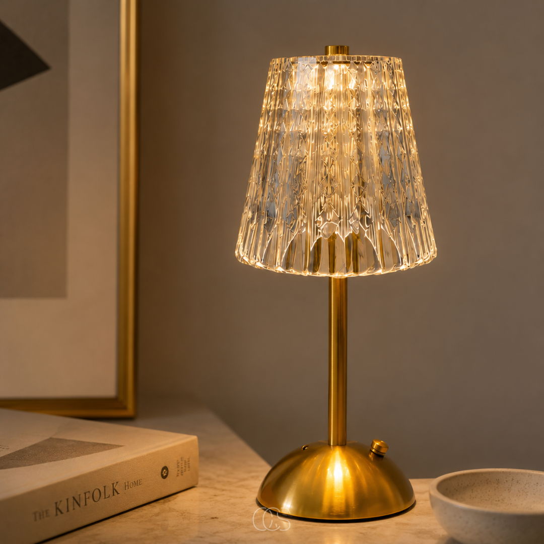 OCS - Blom LED Vintage Lampada da Tavolo Wireless - Look Cristallo di Lusso con Cornice Dorata