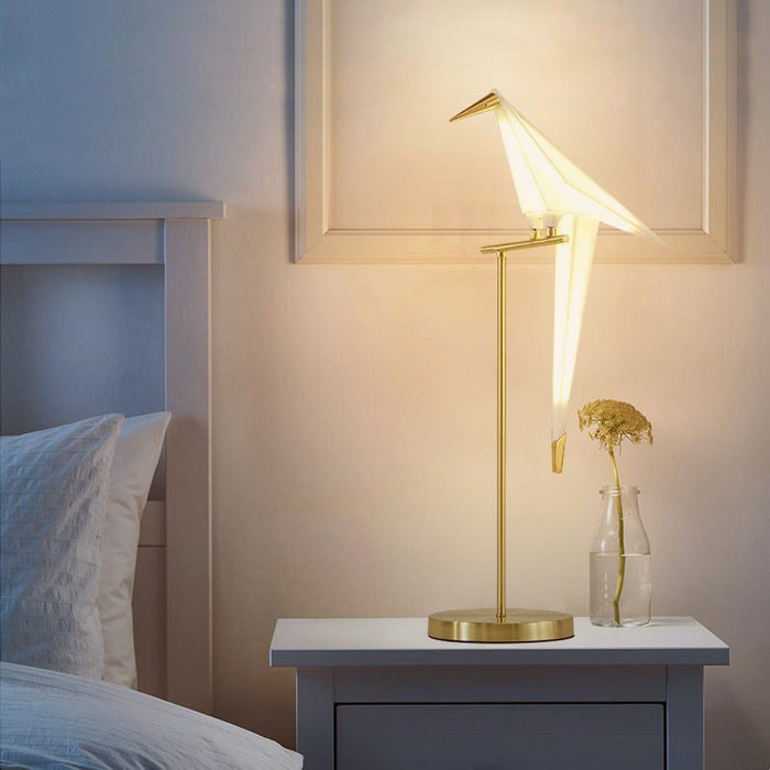 Lampada da tavolo Origami – Base in metallo – Bianco – Moderna – Linguaggio formale elegante