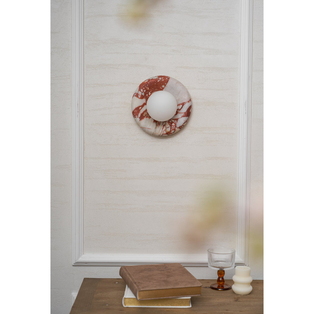 Applique in Marmo Rosso Orli