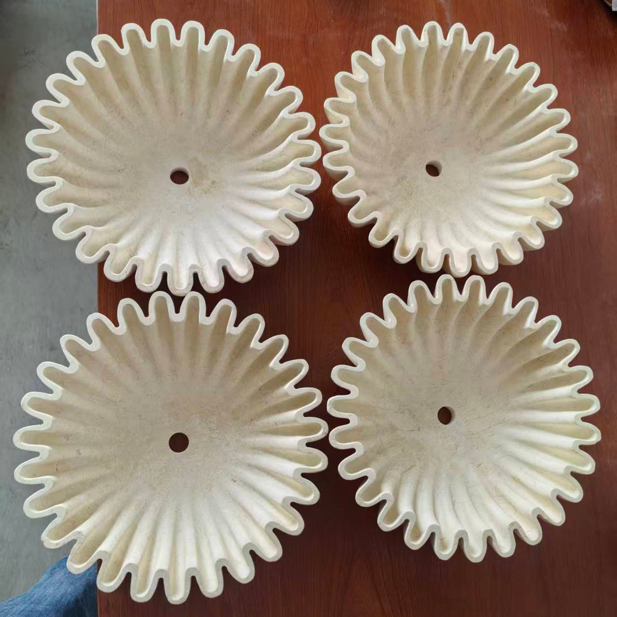 Applique Piccola in Marmo Ostro