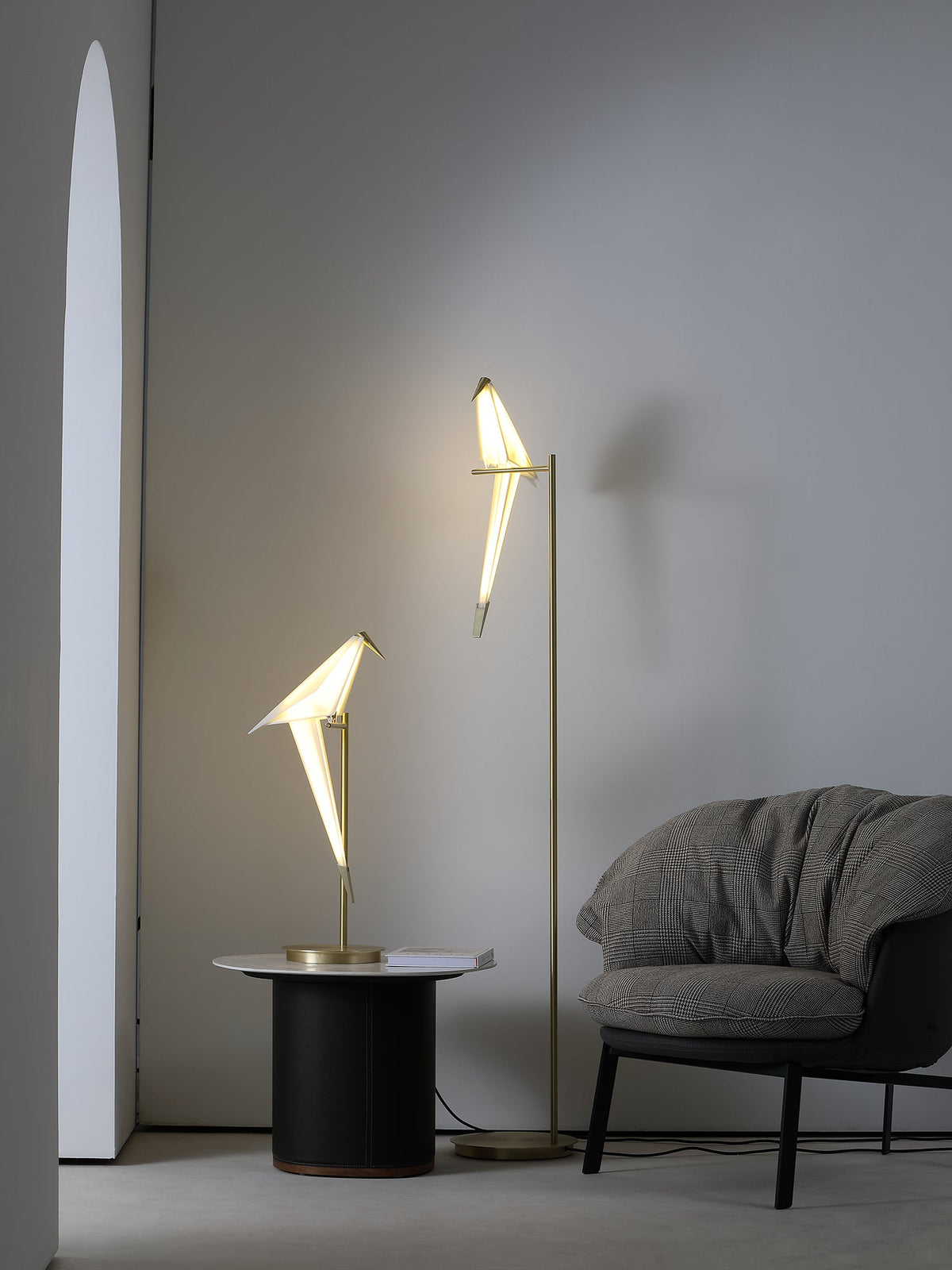 Lampada da Tavolo a Forma di Gru di Carta