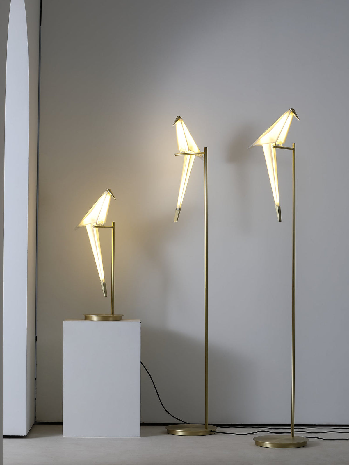 Lampada da Tavolo a Forma di Gru di Carta